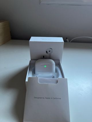 Apple AirPods 4 