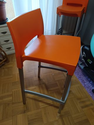 Taburetes de bar naranjas (4 unidades)