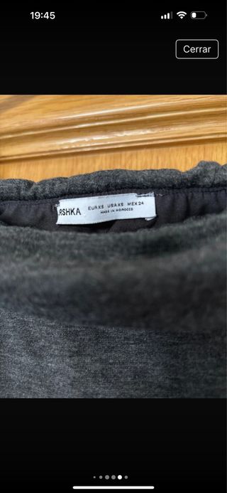 Vestido largo de punto gris Bershka 