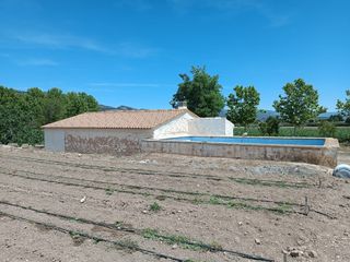 Casa de Campo en Onil con Agua y Luz