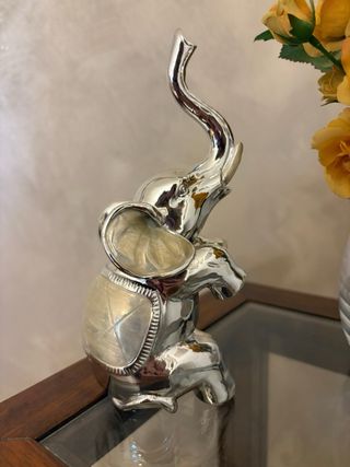 Elefante portafortuna lucido