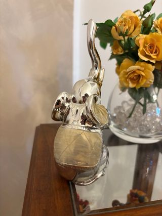 Elefante portafortuna lucido