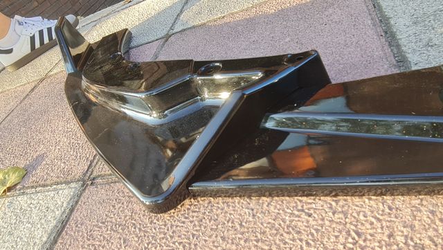 Espada, labio, bajo defensa delantera