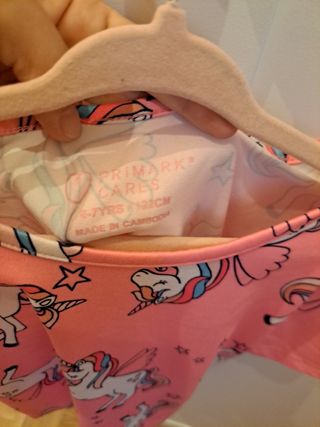 Pijama unicornios talla 6-7 años