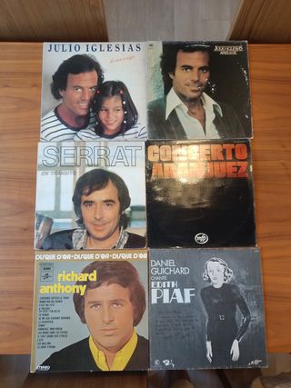 Colección 24 vinilos single y LP y tocadiscos