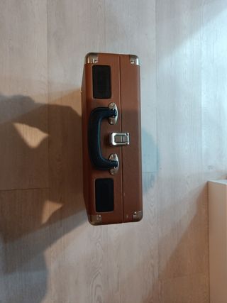 Colección 24 vinilos single y LP y tocadiscos