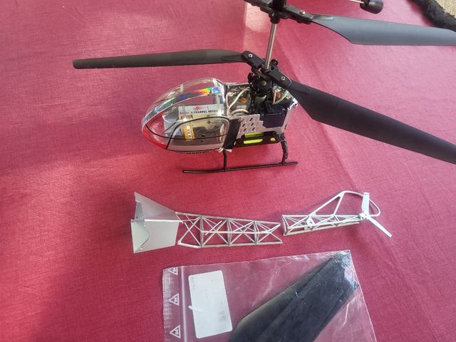 Helicóptero RC con maletín y mando