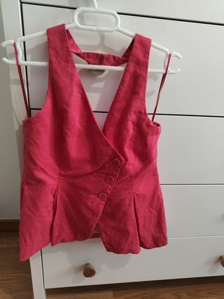 Preciosa blusa de lino fucsia de Zara