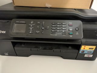 Impresora Brother MFC-J470DW con escáner