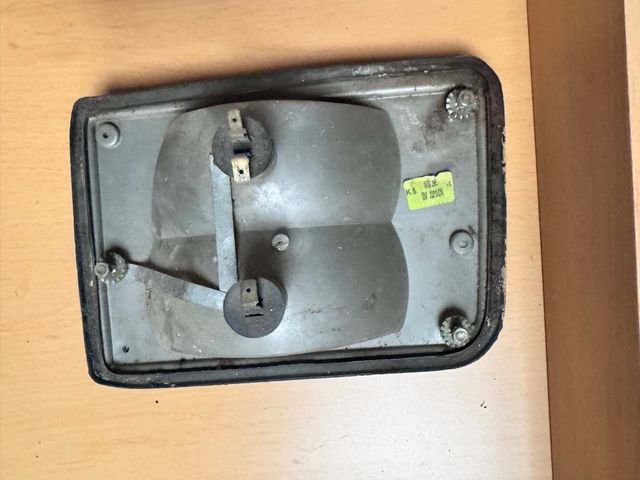 Piloto trasero Renaul 7.