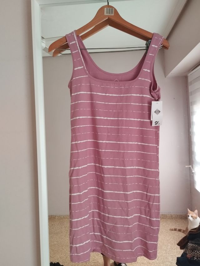 Vestido de tirantes a rayas