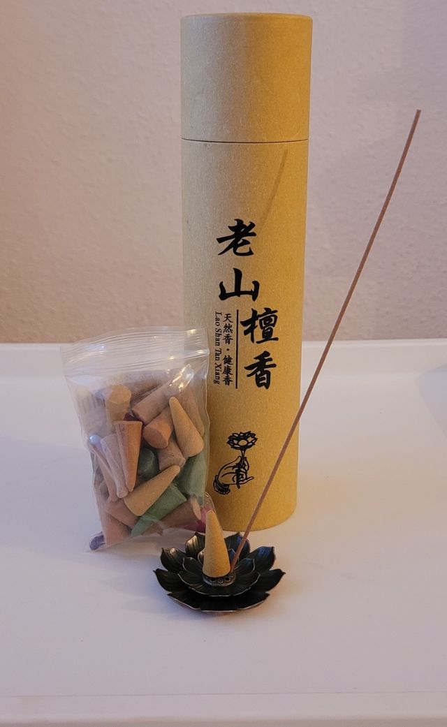 Incienso Lao Shan Tan Xiang con soporte