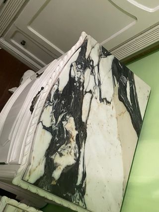 Mesitas de noche antiguas restauradas