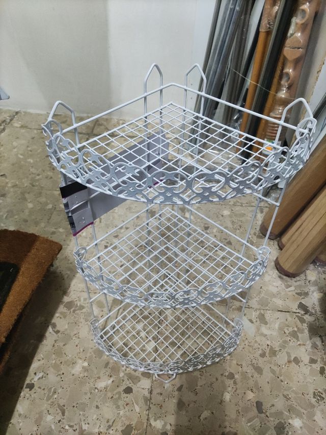 Estantería de esquina para baño