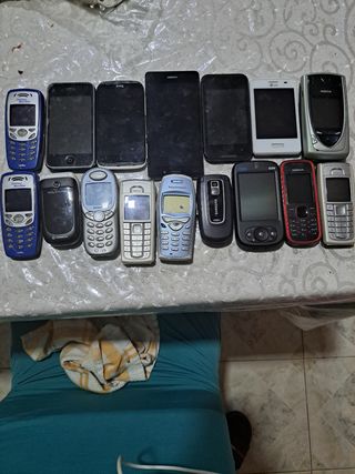 Telefoni vintage multi marche