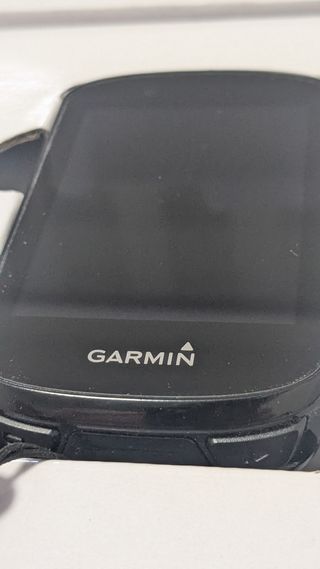 Garmin Edge 830 con funda de silicona