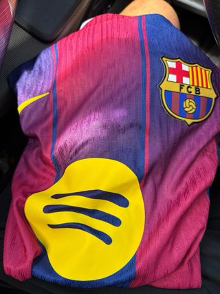 Maglie da calcio, NBA, NFL, retrò e attuali.