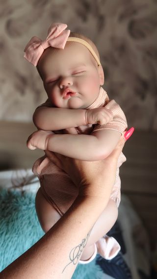 Muñeca Reborn Bebé Durmiendo realista . 