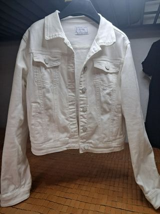 Chaqueta vaquera blanca