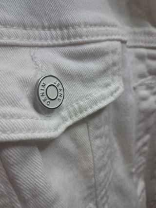 Chaqueta vaquera blanca