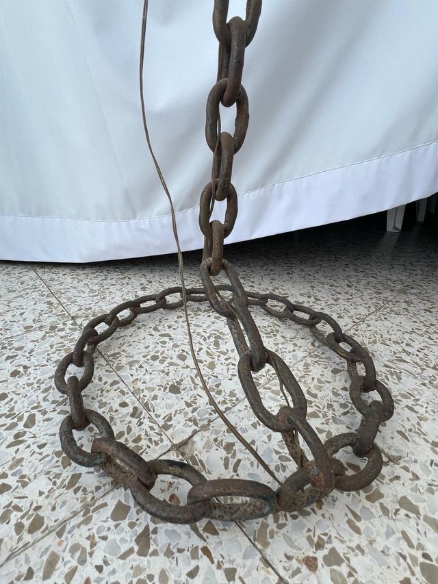 Lámpara de pie forja