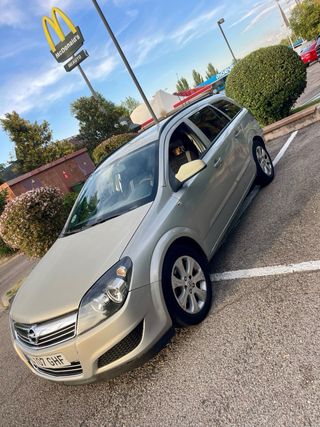 OCASION SOLO HOY ASTRA FAMILIAR 1.7 cdti 2008