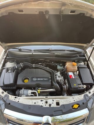 OCASION SOLO HOY ASTRA FAMILIAR 1.7 cdti 2008