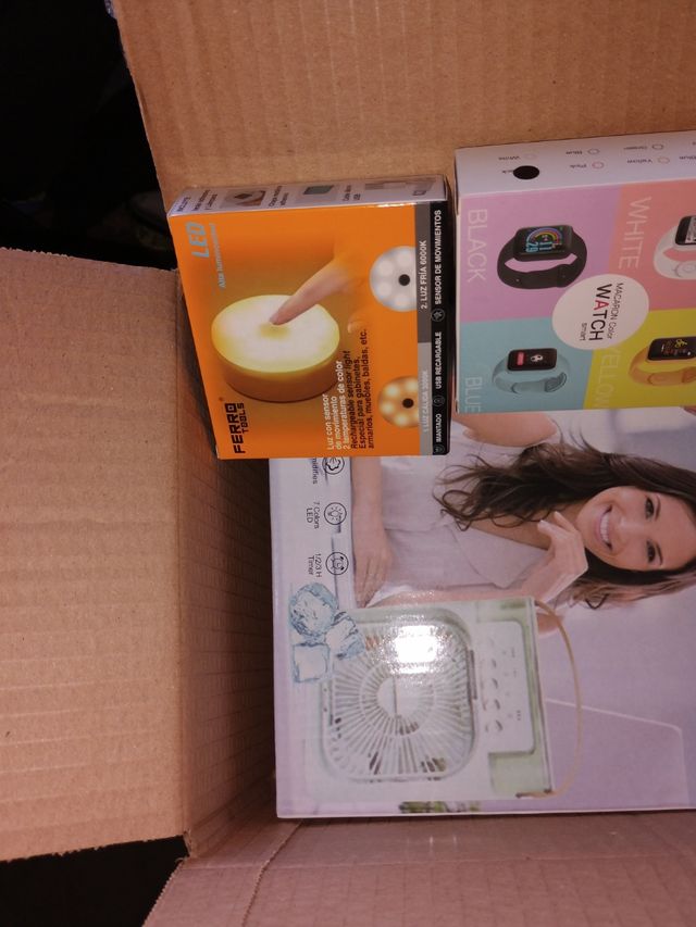 Caja de electrodomésticos nuevos sin abrir