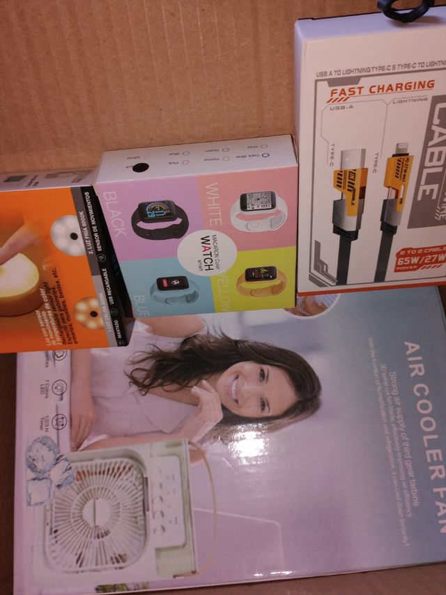 Caja de electrodomésticos nuevos sin abrir