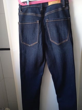 Vaqueros Stradivarius Talla 34
