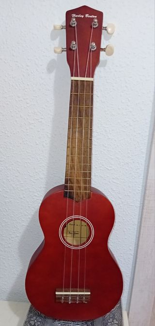 Ukelele Harley Benton UK-11 NT RW