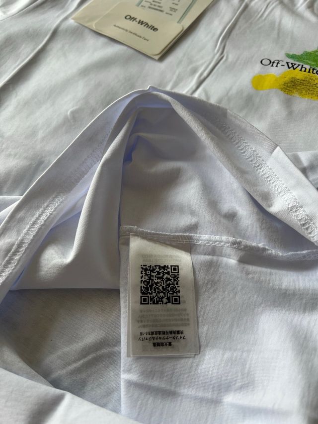 T-shirt Off-White bianca con stampa