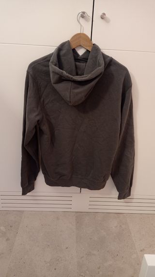 Sudadera Stranger Things gris oscuro