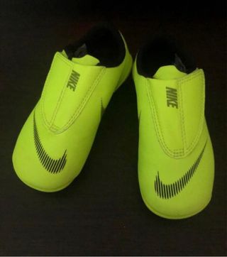 Scarpe da calcio Nike taglia 25