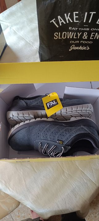 Zapato de seguridad FAL gris 42