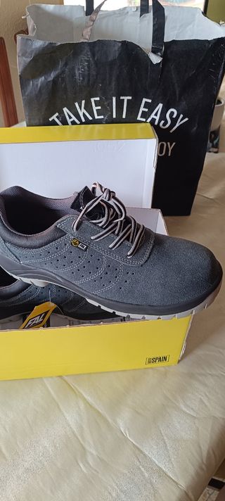 Zapato de seguridad FAL gris 42