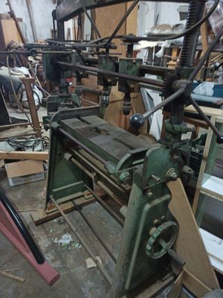 Taladro de columna industrial
1€


