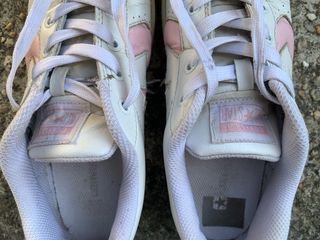 CONVERSE BAJAS BLANCAS Y ROSAS