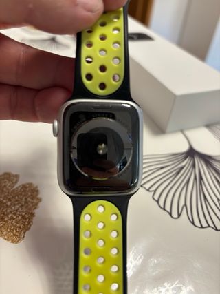 Apple Watch Series 5 Negro/Verde
