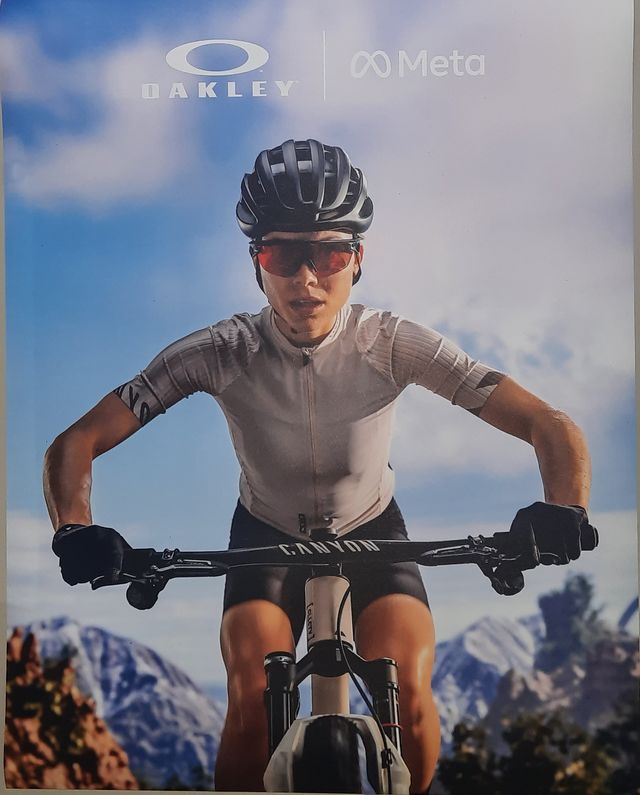 Magnete Oakley x Meta – Poster Magnetico 43x34 cm