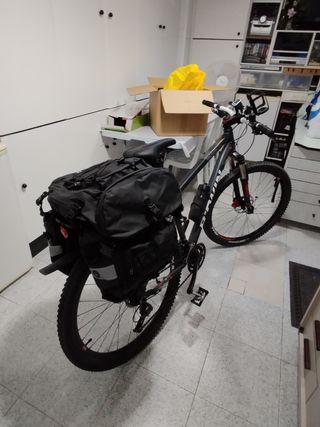 Bicicleta para cicloturismo y grandes rutas...