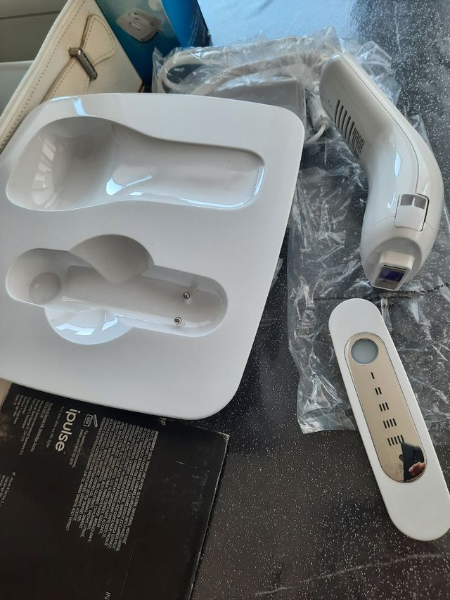 Epilatore Luce Pulsata Braun Venus Naked Skin