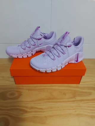 Nike Metcon 5 Talla 39 Morado