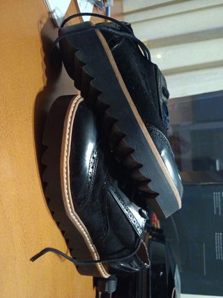 Zapatos negros MTNG 38