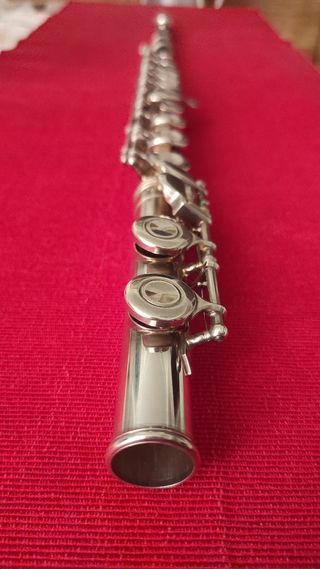 Flauta Travesera Plateada Yamaha YFL-281