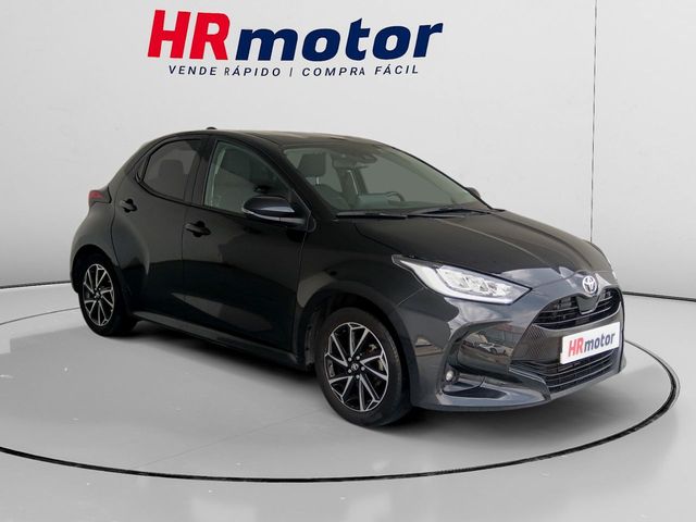 Toyota Yaris Hybrid Design