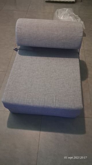 Puff Cama Gris Tela. FOAM HILDING.