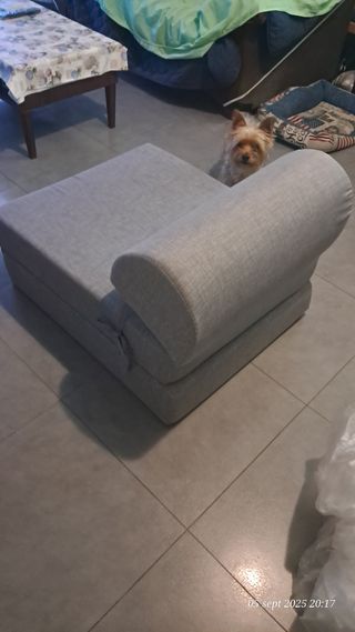 Puff Cama Gris Tela. FOAM HILDING.