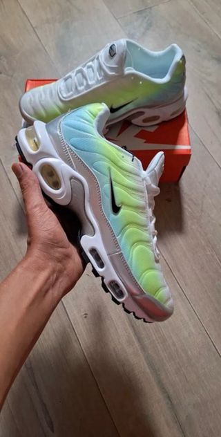 Bambas Nike TN Verdes y Blancas