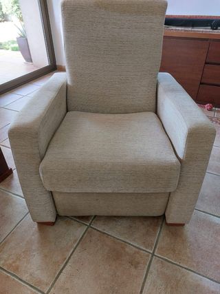 Sillón relax reclinable con reposapiés